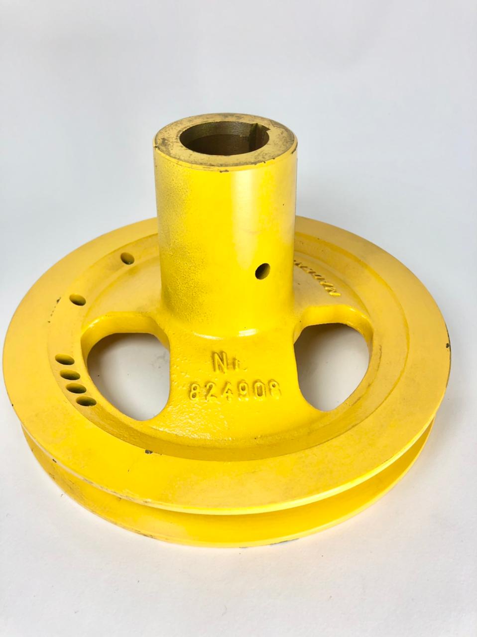 Z3318 - POLIA DE FERRO P/ COLHEIT. 230 HC 1 F 35 CH NEW HOLLAND: 824908